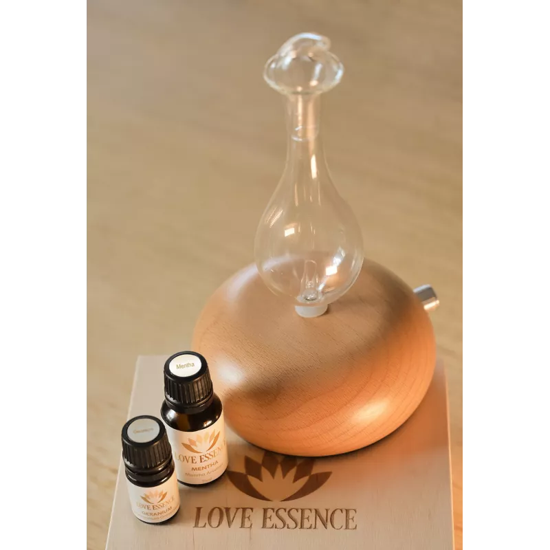 Dyfuzor szklany z drewniana podstawą Lampka